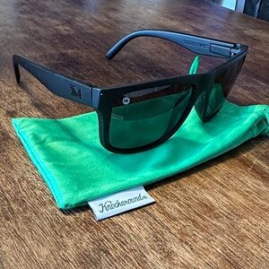 NWOT Men's Knockaround Torrey Pines Sunglasses in Matte Black
